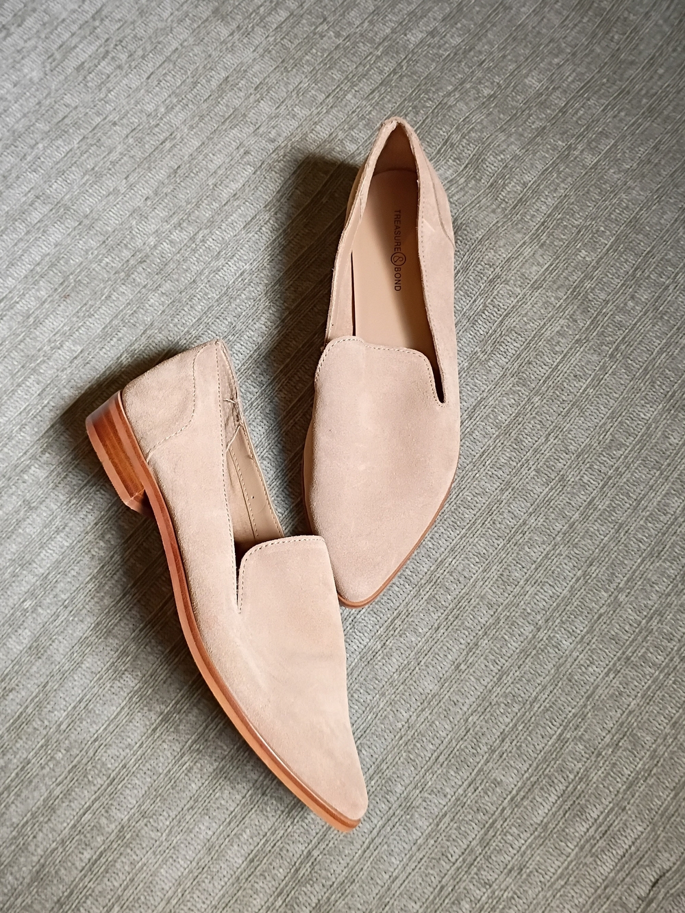 Treasure & Bond Kaiya Suede Pointed Toe Loafers Nude Beige Flats Size 7.5